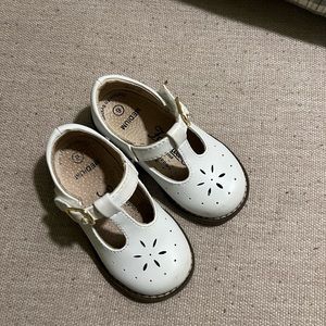 Footmates Sherry Mary Jane - White - Toddler Size 6